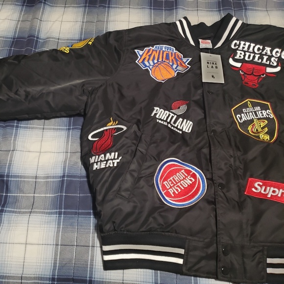 Supreme Nike/NBA Teams Warm-Up Jacket - Picture 4 of 6